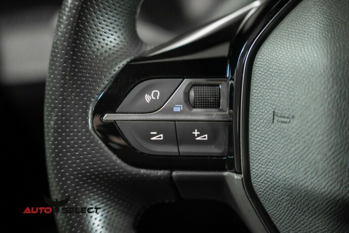 peugeot-e-2008-elektrisitet-2022-big-29