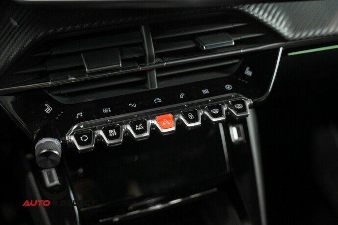 peugeot-e-2008-elektrisitet-2022-big-33
