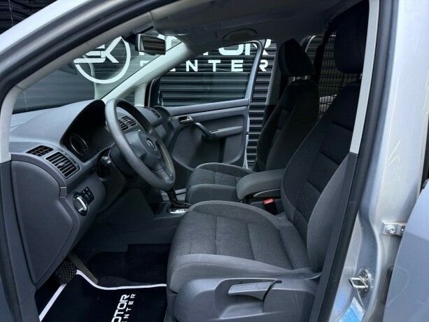 volkswagen-touran-diesel-2012-big-18