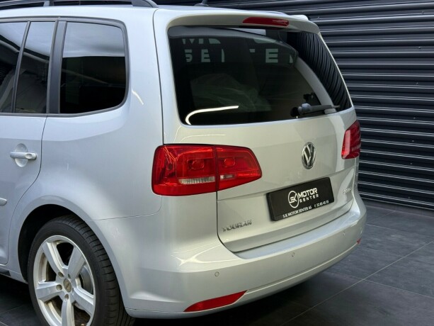 volkswagen-touran-diesel-2012-big-5