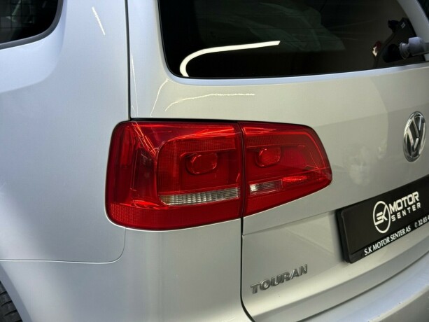 volkswagen-touran-diesel-2012-big-6