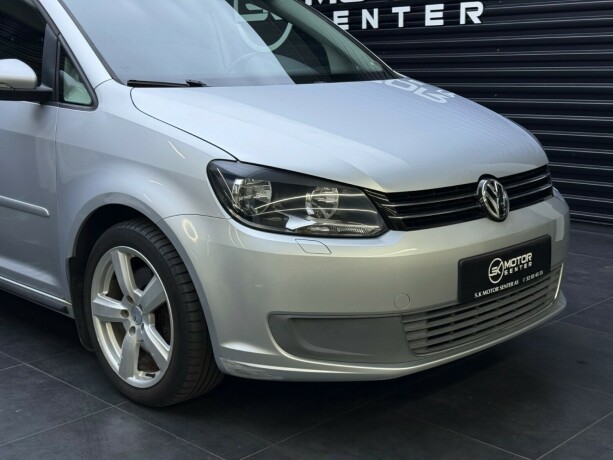 volkswagen-touran-diesel-2012-big-2