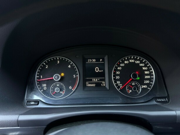 volkswagen-touran-diesel-2012-big-13