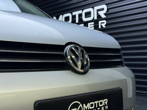 volkswagen-touran-diesel-2012-big-4