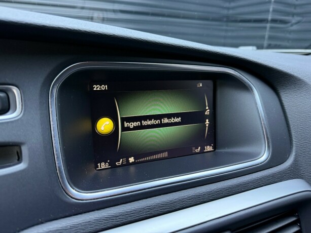 volvo-v40-cross-country-bensin-2017-big-16