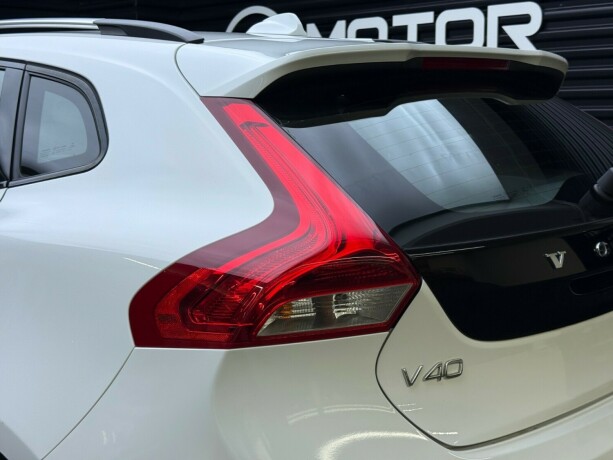 volvo-v40-cross-country-bensin-2017-big-6