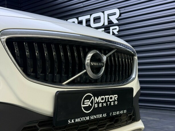 volvo-v40-cross-country-bensin-2017-big-4