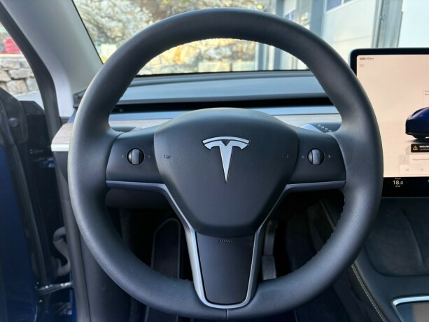 tesla-model-y-elektrisitet-2025-big-20