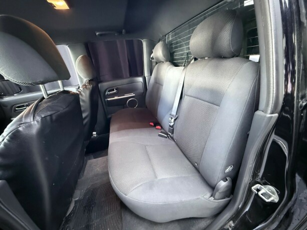 isuzu-d-max-diesel-2011-big-23