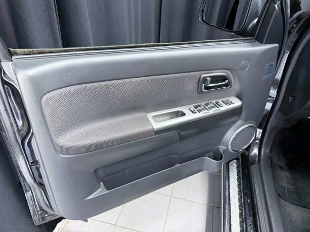 isuzu-d-max-diesel-2011-big-10