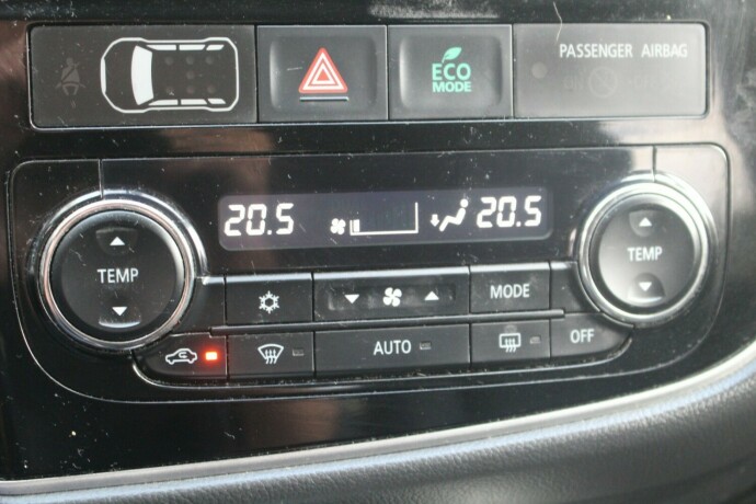 mitsubishi-outlander-elektrisitetbensin-2016-big-15