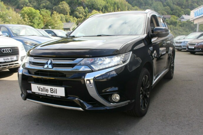 mitsubishi-outlander-elektrisitetbensin-2016-big-1
