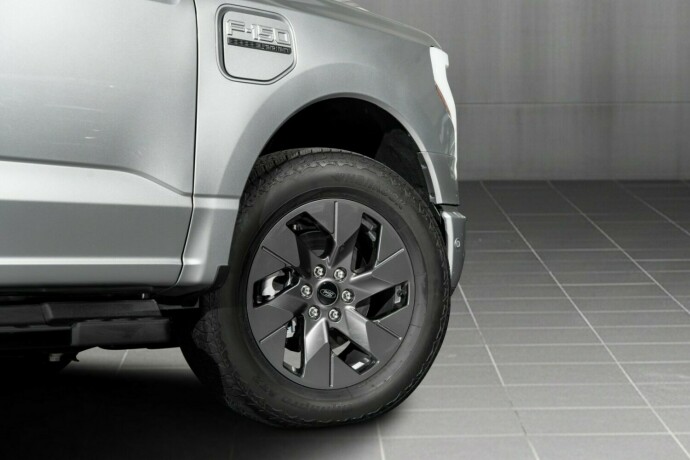 ford-f-150-elektrisitet-2023-big-10