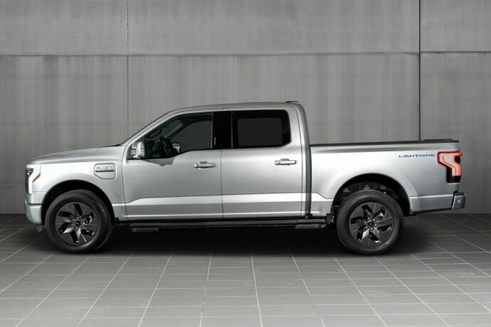 ford-f-150-elektrisitet-2023-big-11