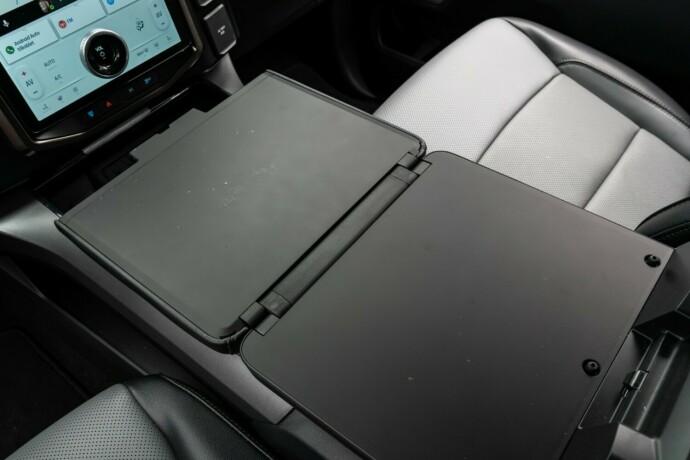 ford-f-150-elektrisitet-2023-big-24