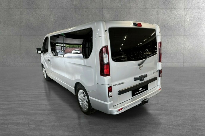 opel-vivaro-diesel-2015-big-3