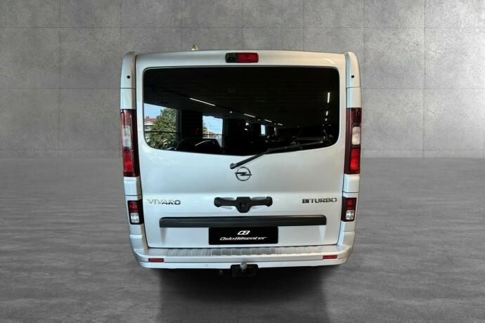 opel-vivaro-diesel-2015-big-4
