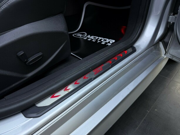 ford-focus-diesel-2016-big-35