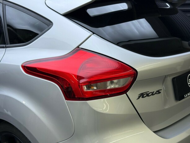 ford-focus-diesel-2016-big-7