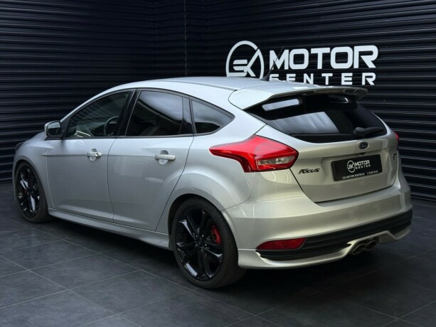 ford-focus-diesel-2016-big-1