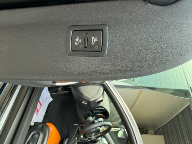 audi-tt-bensin-2008-big-29