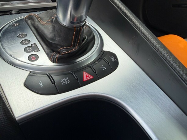 audi-tt-bensin-2008-big-26