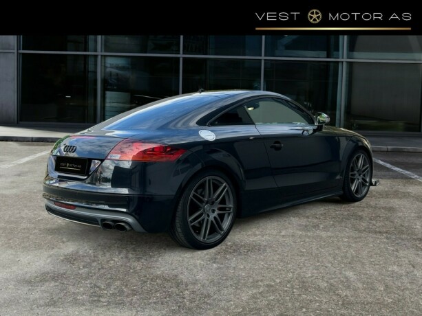 audi-tt-bensin-2008-big-7