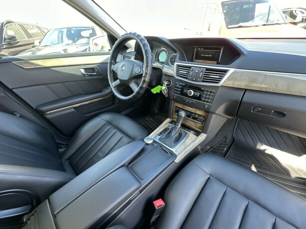 mercedes-benz-e200c-bensin-2012-big-9