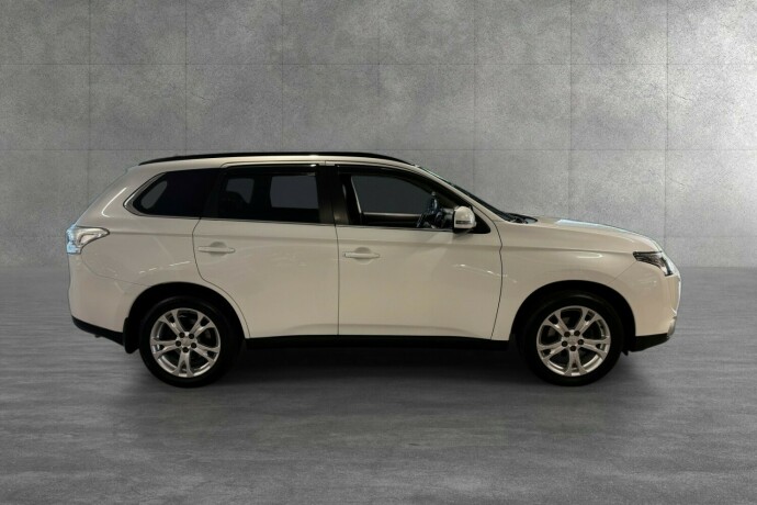 mitsubishi-outlander-diesel-2013-big-6