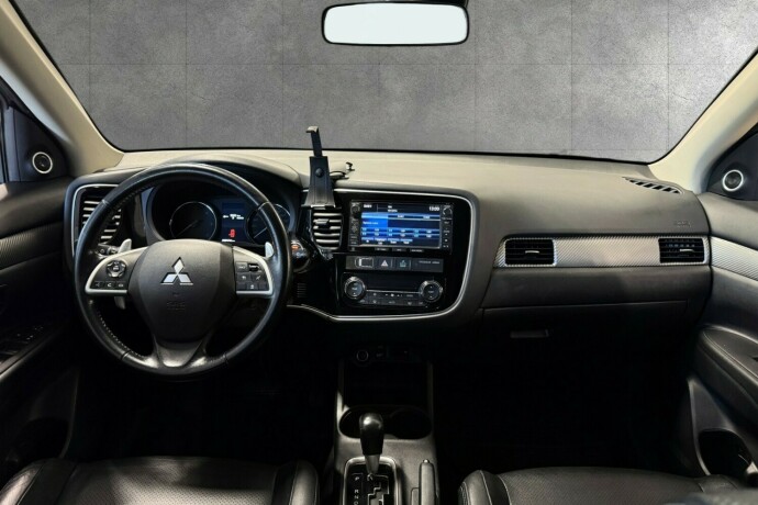 mitsubishi-outlander-diesel-2013-big-10