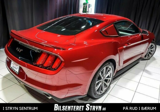 ford-mustang-bensin-2017-big-3