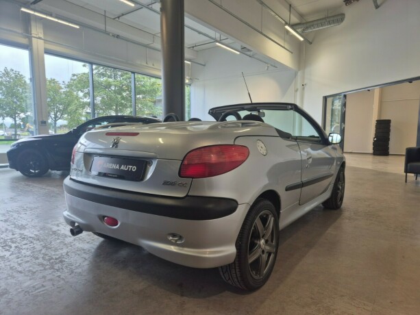 peugeot-206-cc-bensin-2002-big-5