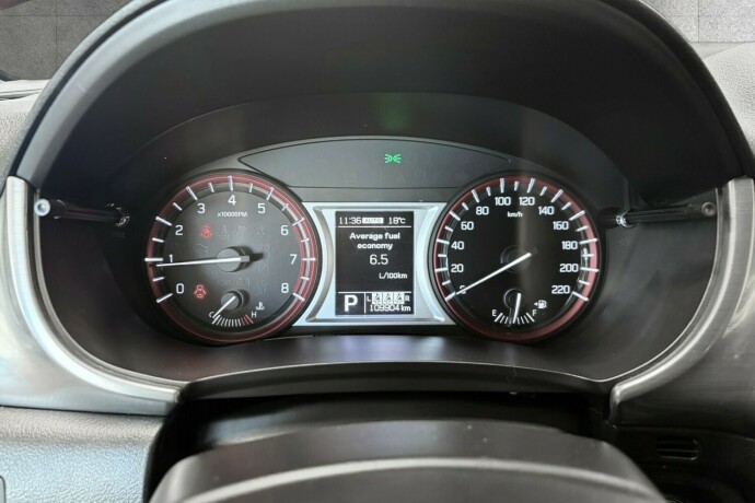 suzuki-vitara-bensin-2016-big-21