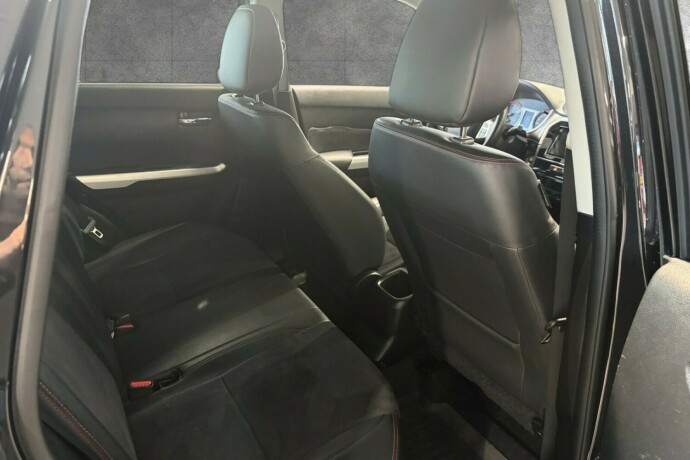 suzuki-vitara-bensin-2016-big-11