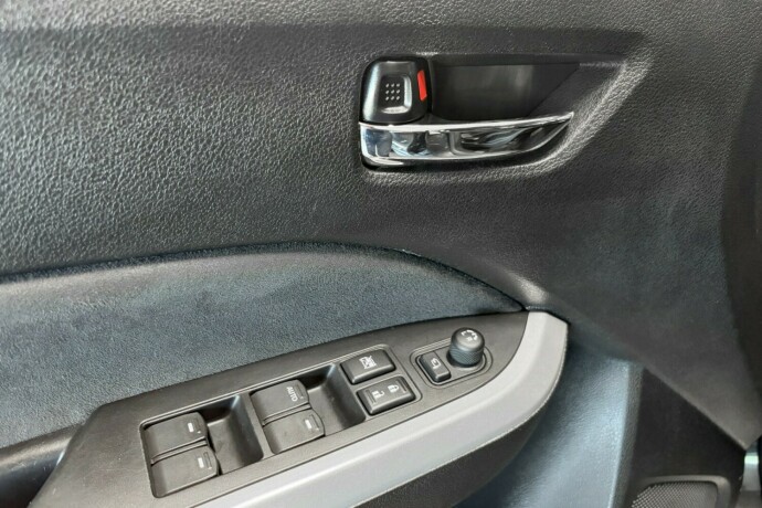 suzuki-vitara-bensin-2016-big-25