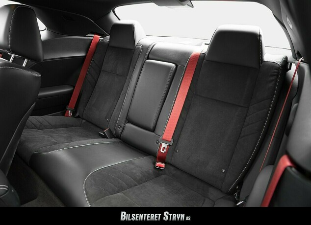 dodge-challenger-bensin-2016-big-15