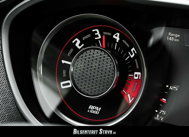 dodge-challenger-bensin-2016-big-12