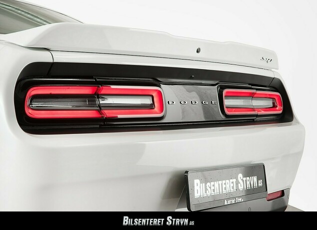 dodge-challenger-bensin-2016-big-6
