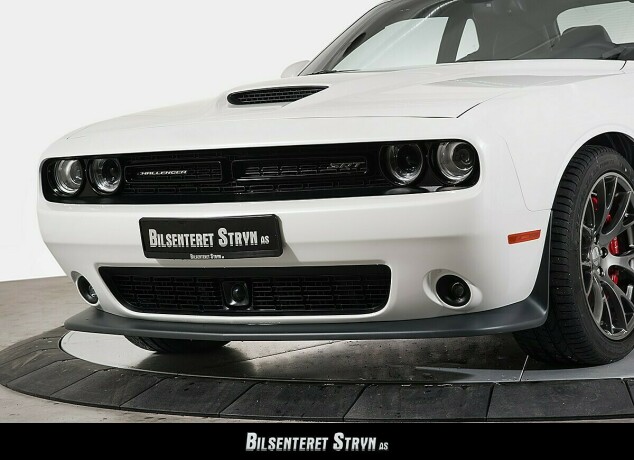 dodge-challenger-bensin-2016-big-1