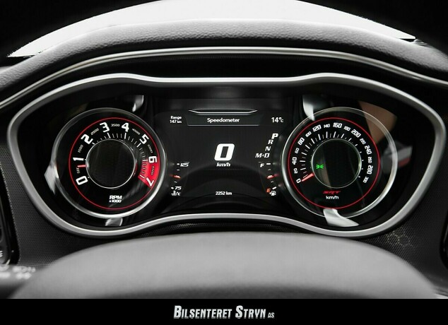 dodge-challenger-bensin-2016-big-11