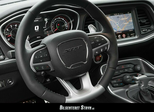 dodge-challenger-bensin-2016-big-10