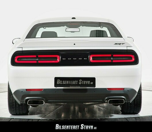 dodge-challenger-bensin-2016-big-7