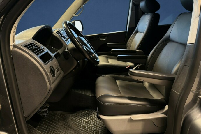 volkswagen-caravelle-diesel-2010-big-9