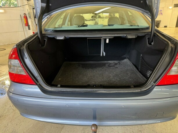 mercedes-benz-e200c-diesel-2006-big-19
