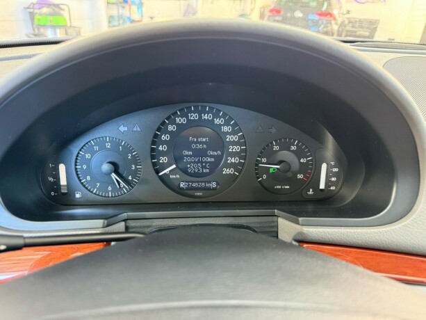 mercedes-benz-e200c-diesel-2006-big-9
