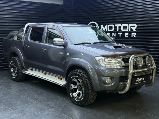 toyota-hilux-diesel-2010-big-0