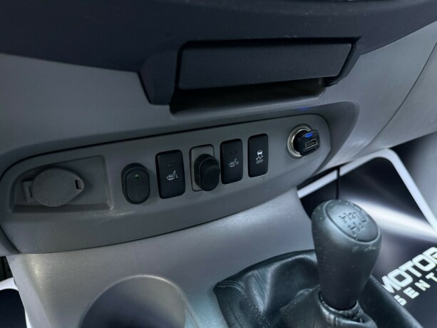toyota-hilux-diesel-2010-big-24