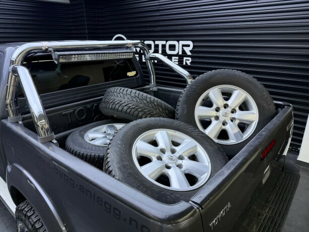 toyota-hilux-diesel-2010-big-30