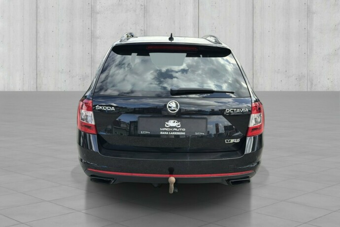 skoda-octavia-rs-bensin-2017-big-4