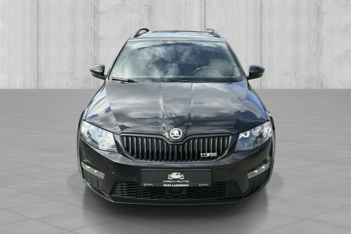 skoda-octavia-rs-bensin-2017-big-1
